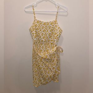 Forever 21 White Mini Dress with Sunflowers. Size Small